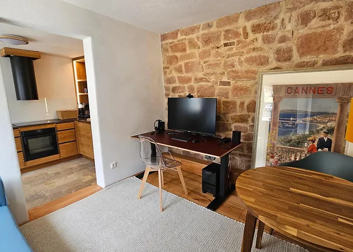 Apartment Designerwohnung Im Preisgekroenten Denkmal